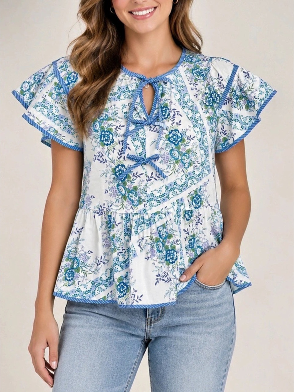 Floral Blouse in Blue & White Like New